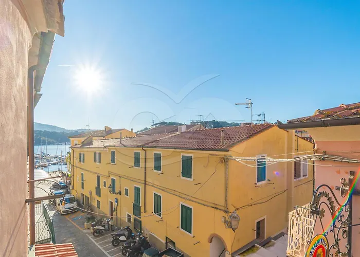 Il Comandante - Goelba Porto Azzurro